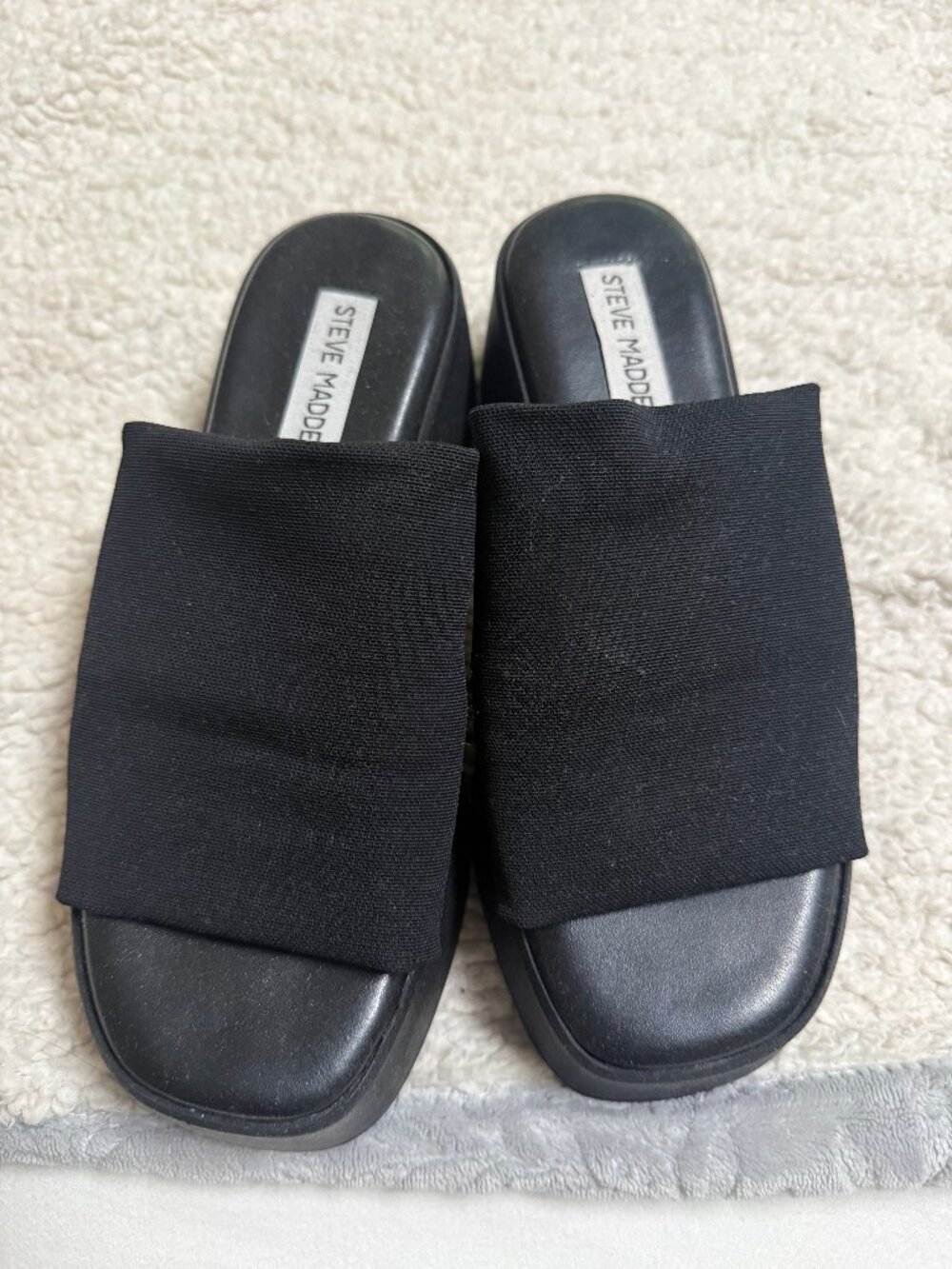 Steve Madden Slinky 30's